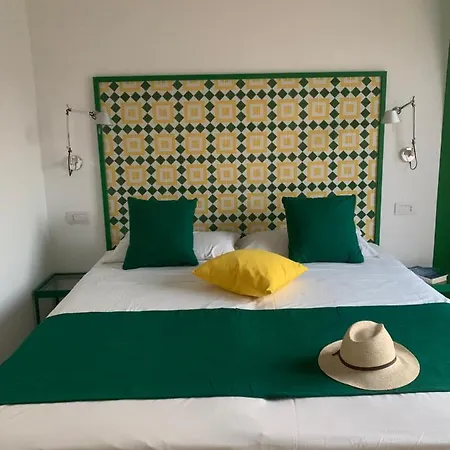 Xenia House 4* Сорренто