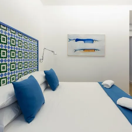 Konukevi Xenia House 4*