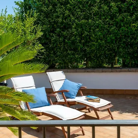 بيت ضيافة Xenia House سورينتو