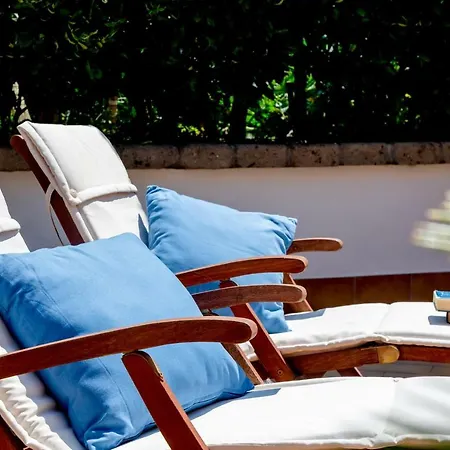 Xenia House 4*